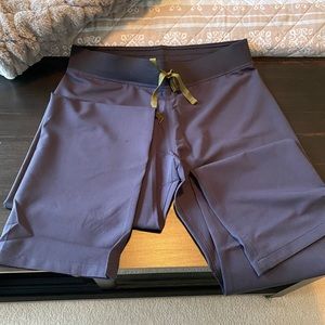 Figs Livingston M quiet navy scrub pants